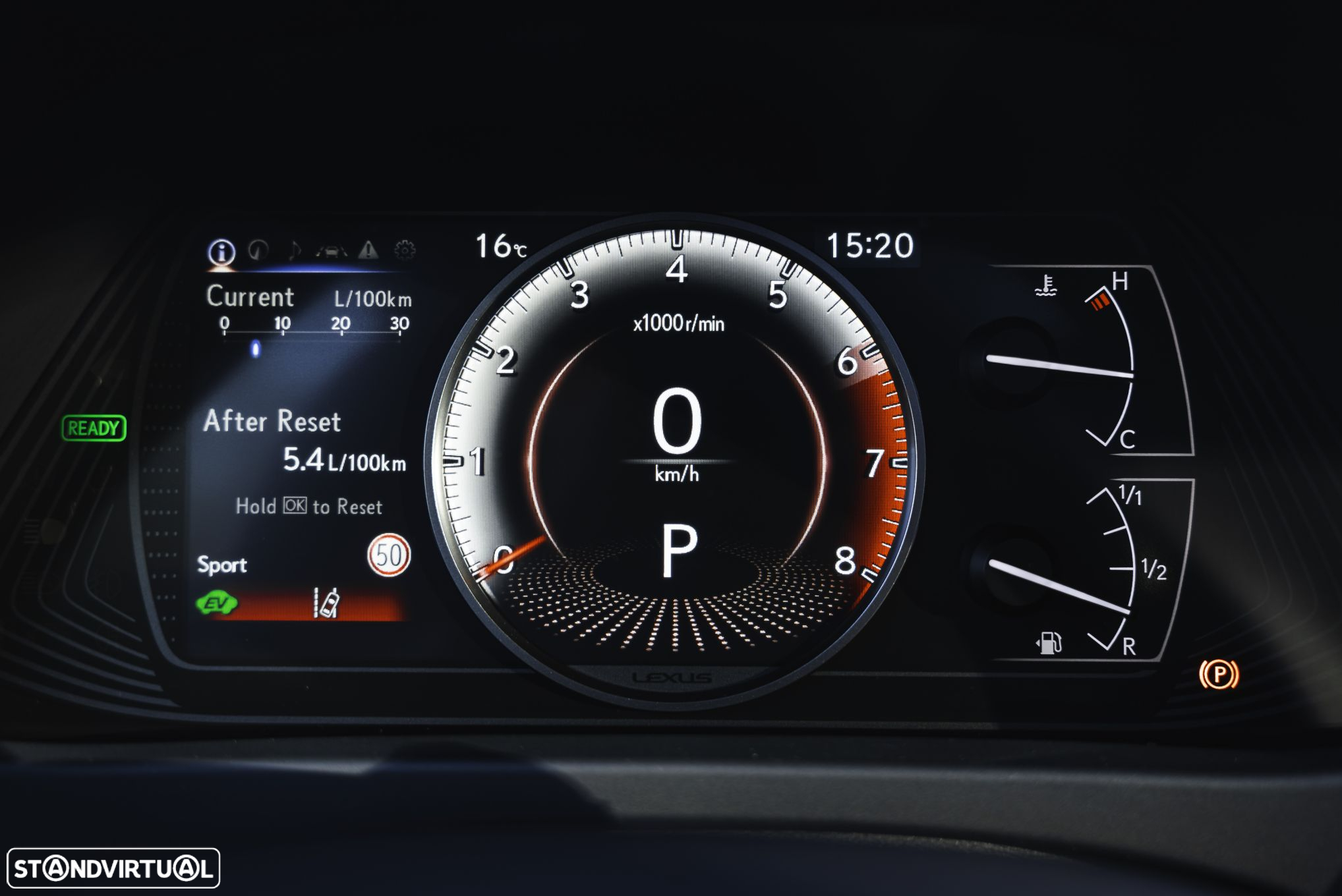 Lexus ux-250h - 14