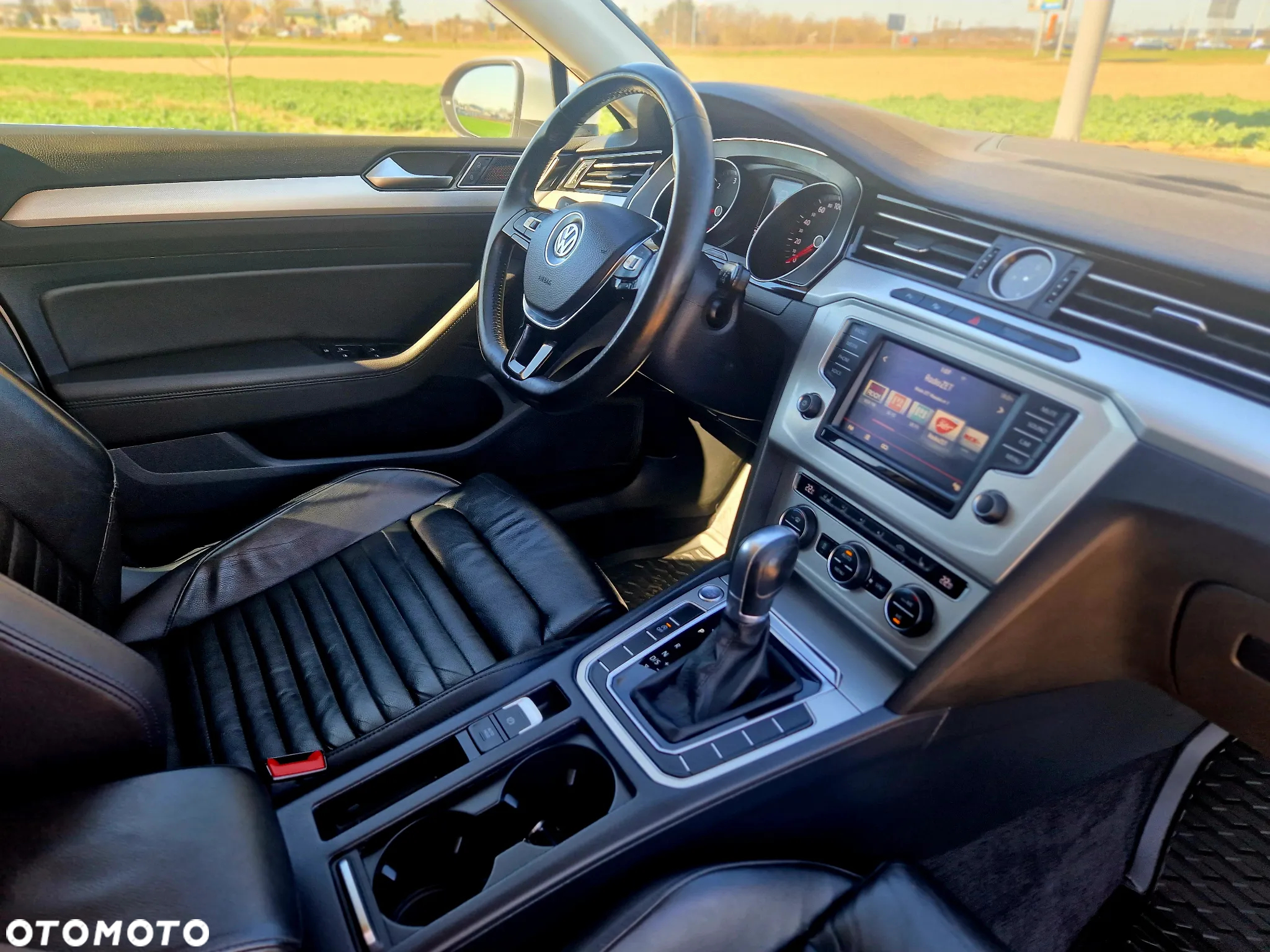 Volkswagen Passat - 19