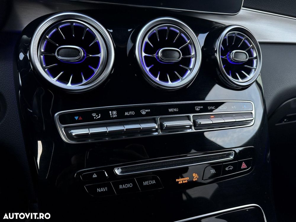 Mercedes-Benz GLC - 19