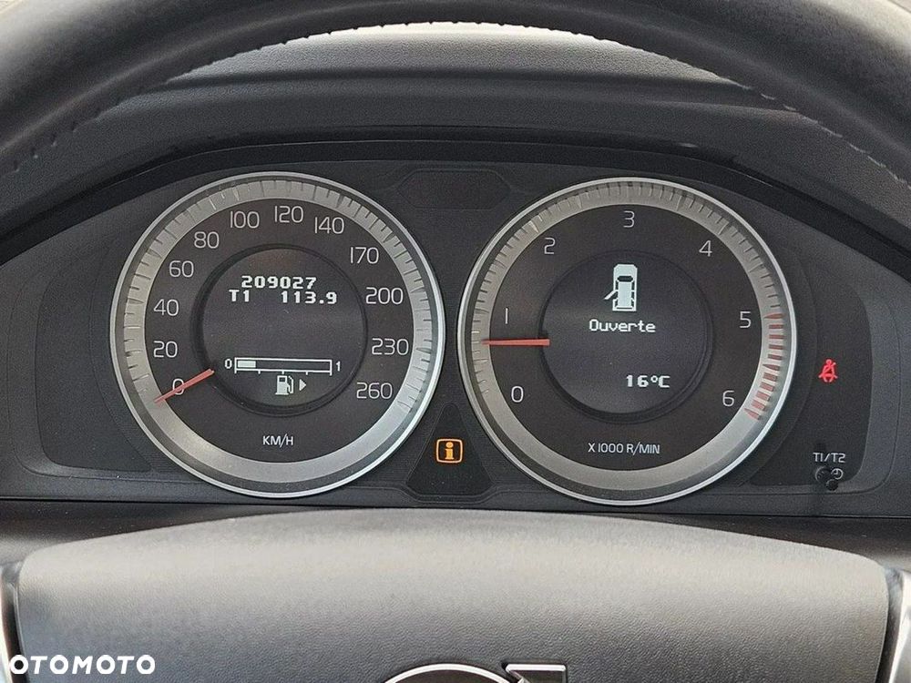 Volvo XC 60 D3 Momentum - 22