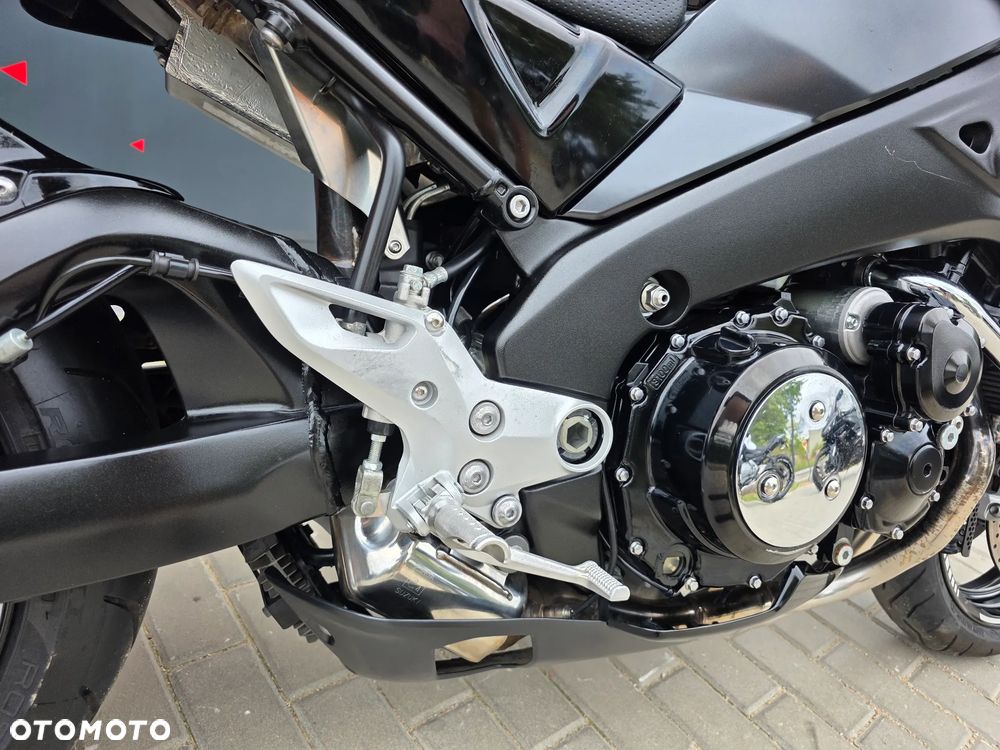 Suzuki GSX - 20