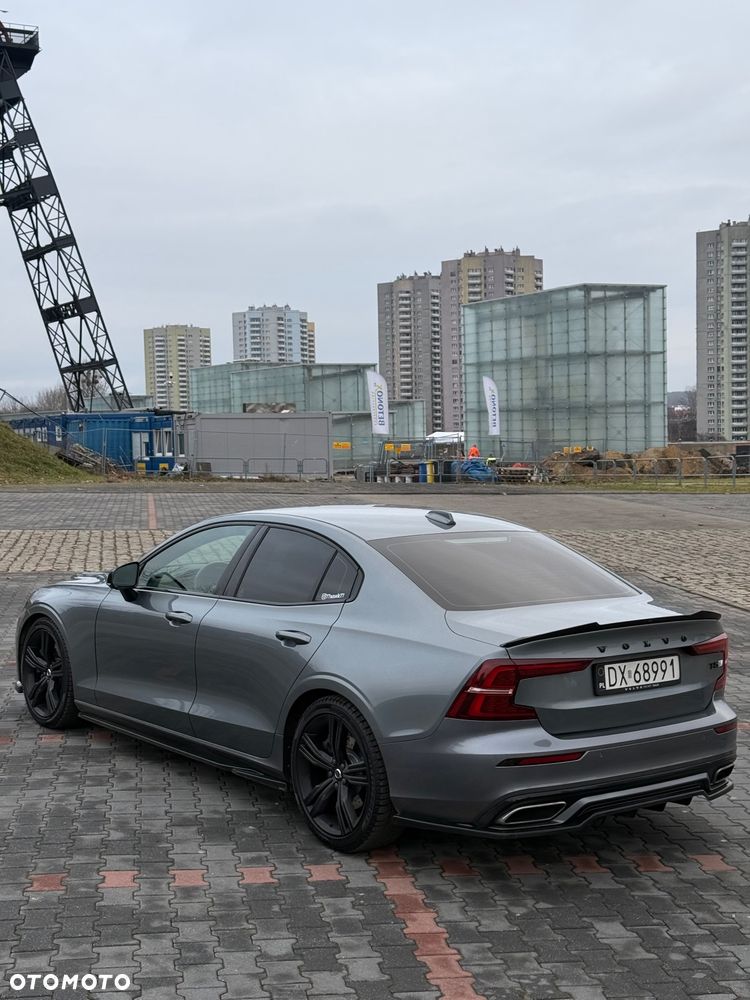 Volvo S60 T5 R-Design - 10