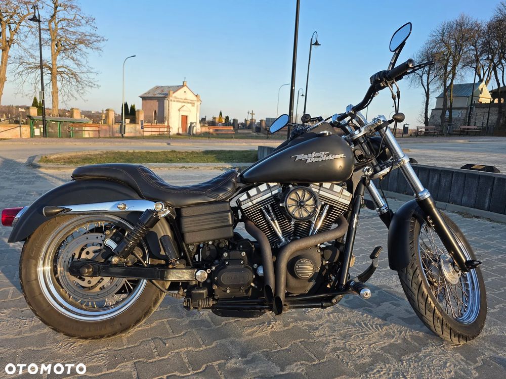 Harley-Davidson Dyna Street Bob - 8