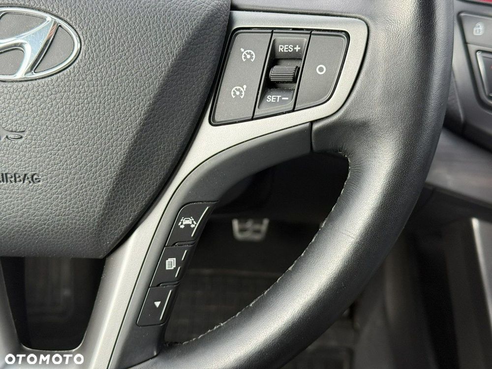 Hyundai i40 Kombi 1.7 CRDi Premium - 17