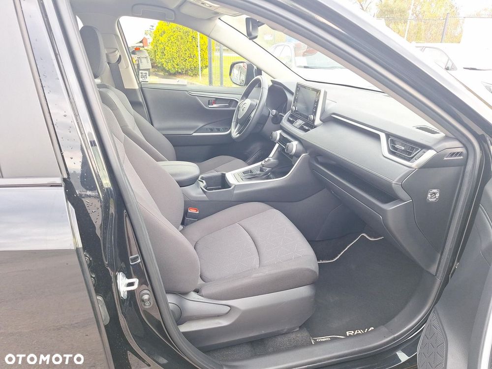 Toyota RAV4 - 9