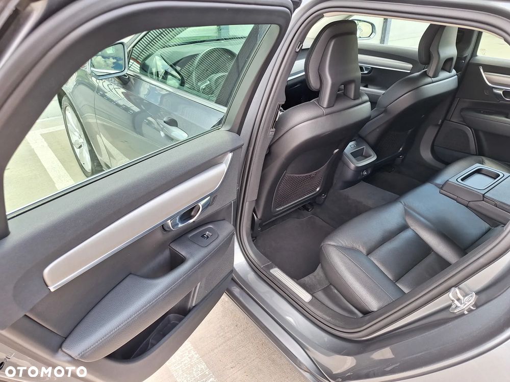 Volvo V90 T4 Momentum Pro - 20