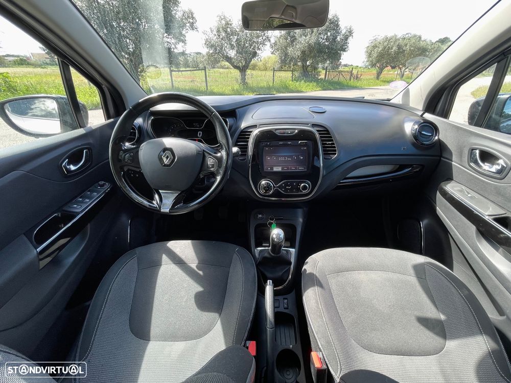 Renault Captur 1.5 dCi Exclusive - 10
