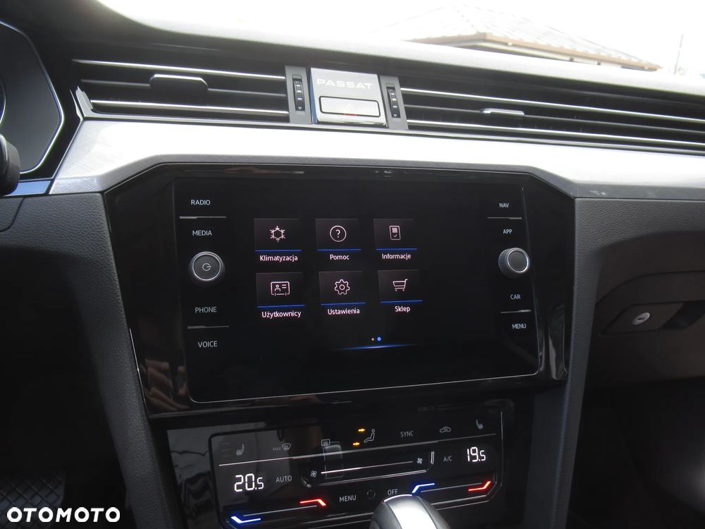 Volkswagen Passat 2.0 TSI Business DSG - 19