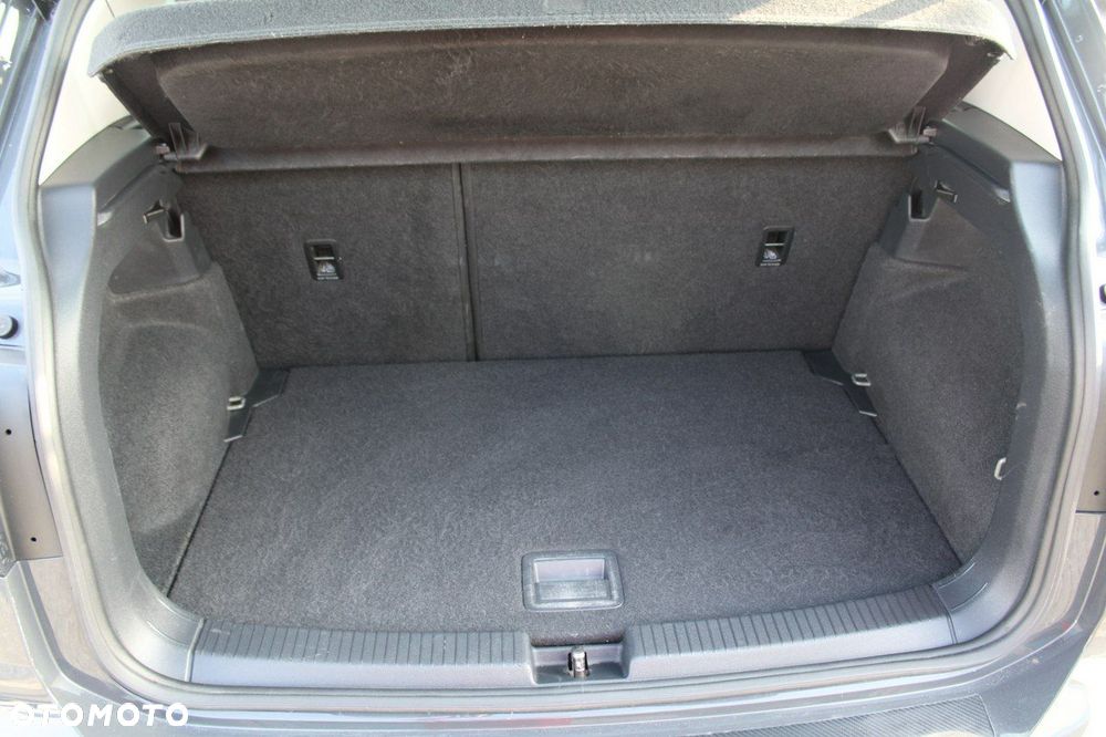 Volkswagen T-Cross - 14
