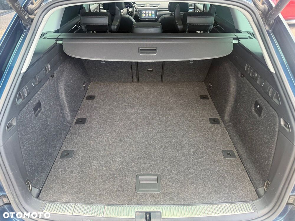 Skoda Superb 2.0 TSI 4x4 L&K DSG - 19