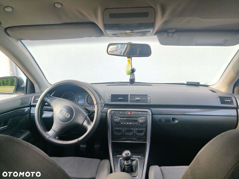 Audi A4 Limousine 1.8T - 4