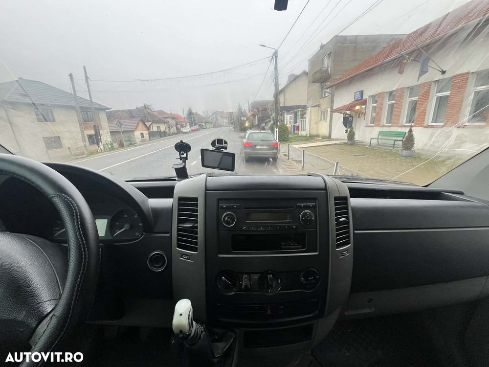 Mercedes-Benz Sprinter - 7