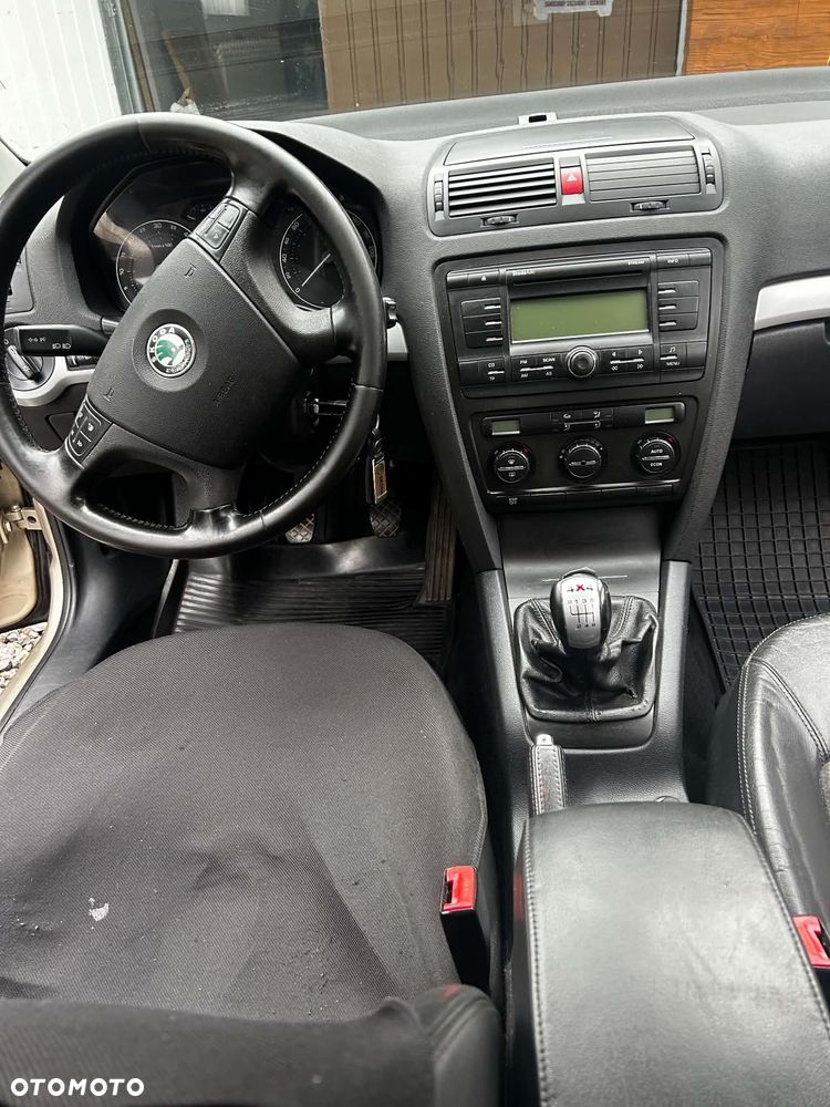 Skoda Octavia 1.9 TDI Adventure 4x4 - 6