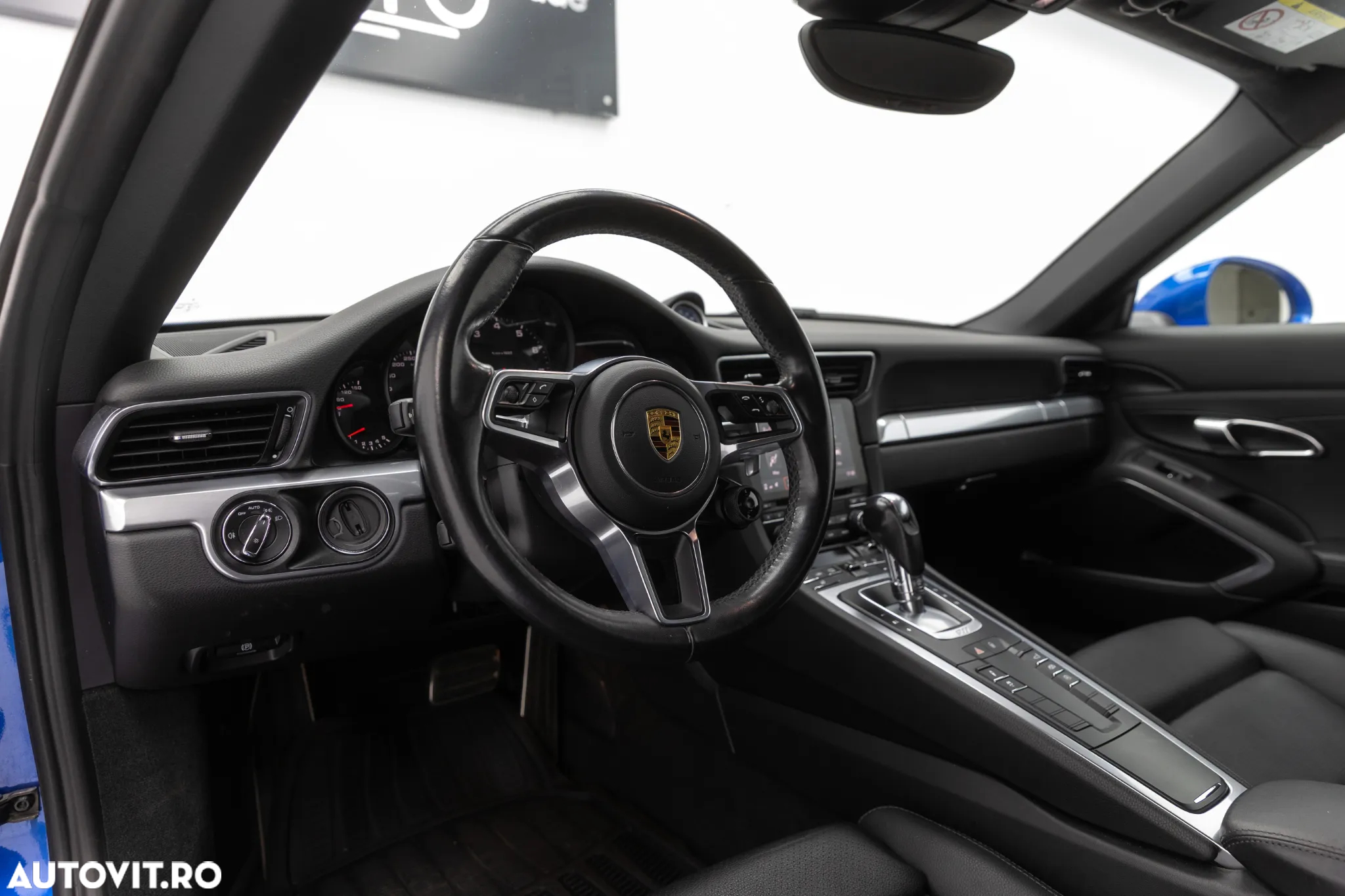 Porsche 911 - 22