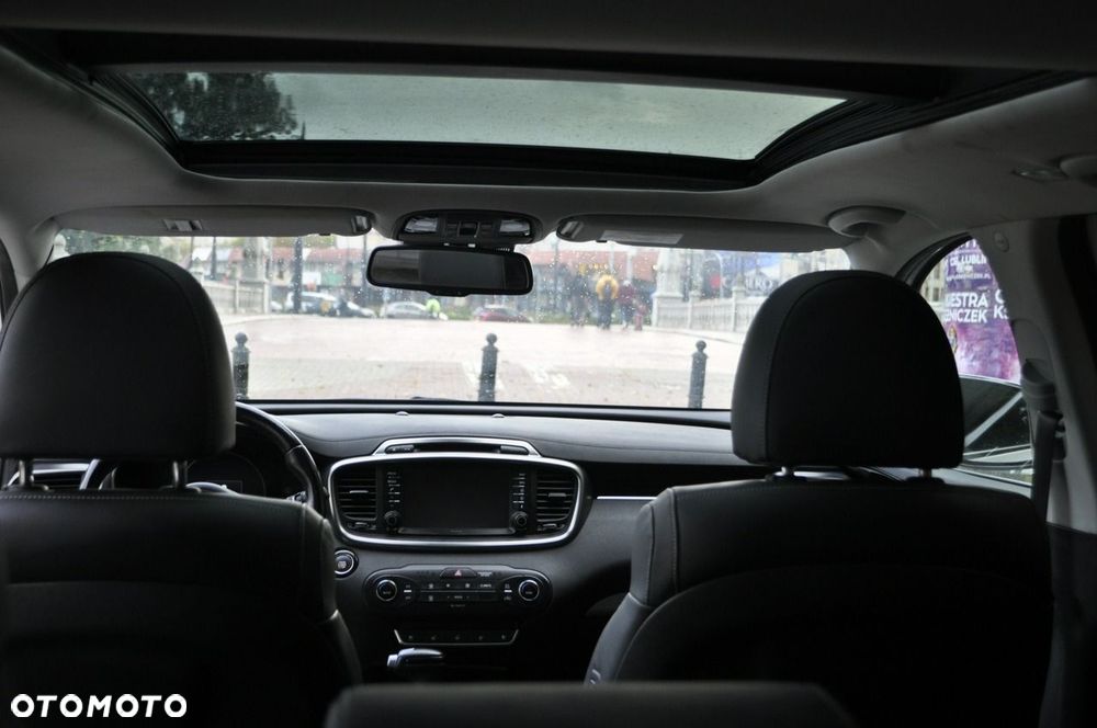 Kia Sorento - 25