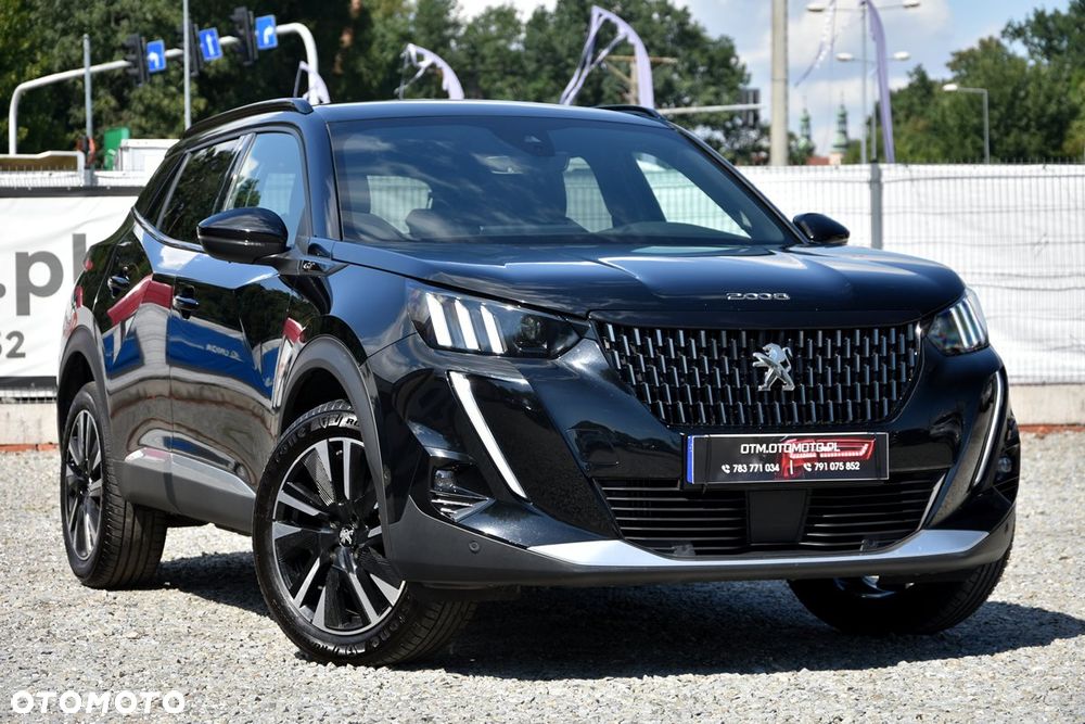 Peugeot 2008 PureTech 130 EAT8 GT - 2