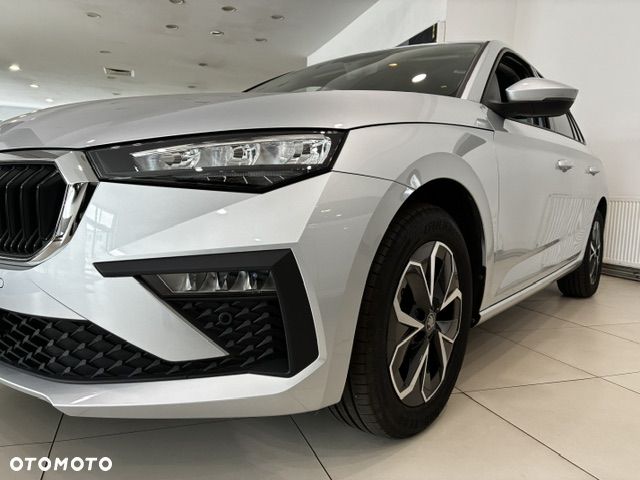 Skoda Scala 1.0 TSI Edition 130 DSG - 32