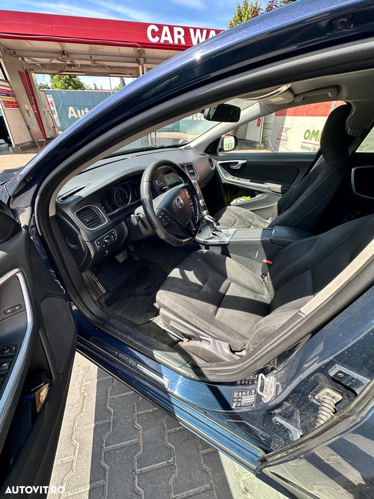 Volvo V60 DRIVe Start-Stop Basic - 9