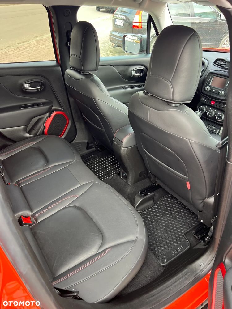 Jeep Renegade - 18