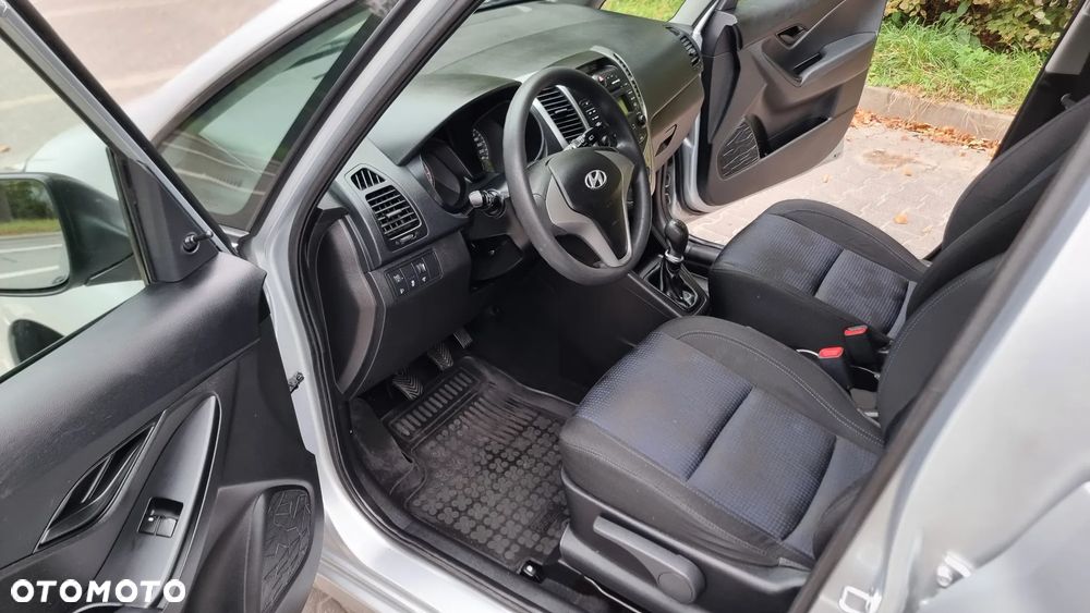 Hyundai ix20 1.4 blue Comfort - 29