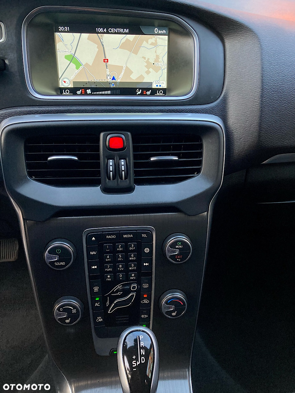 Volvo V40 - 32