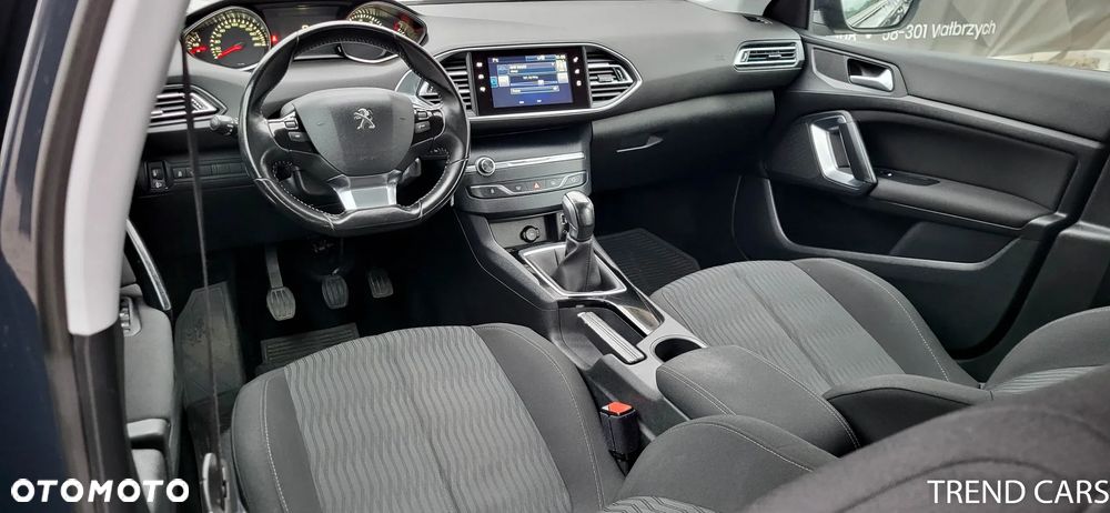 Peugeot 308 1.2 PureTech Allure S&S - 15