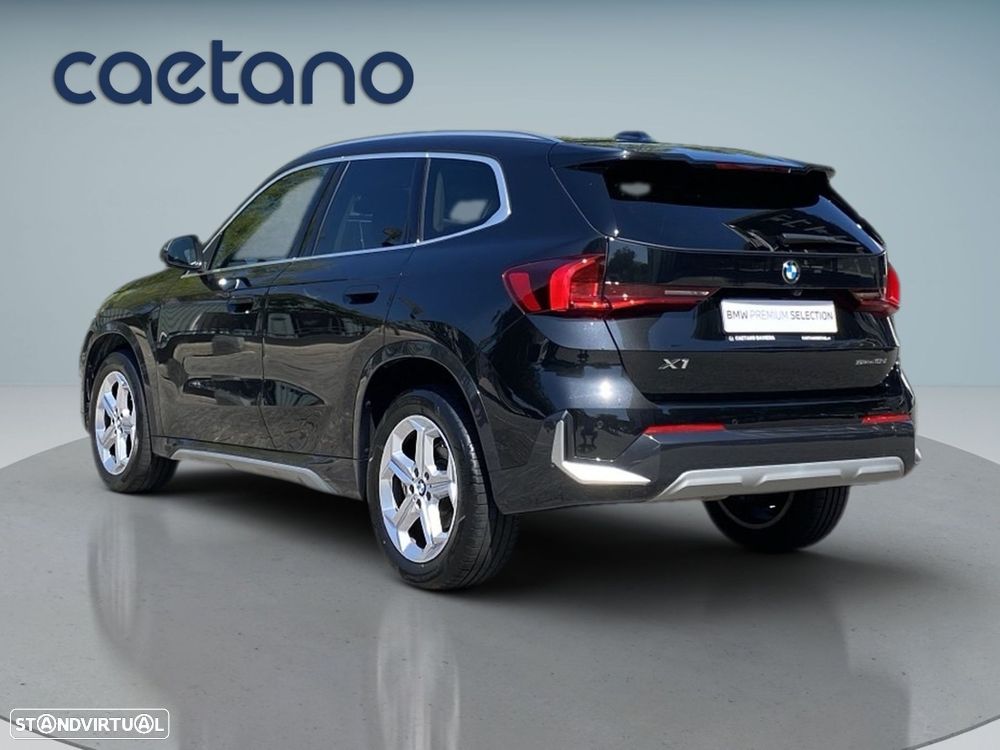 BMW X1 sDrive18d xLine - 23