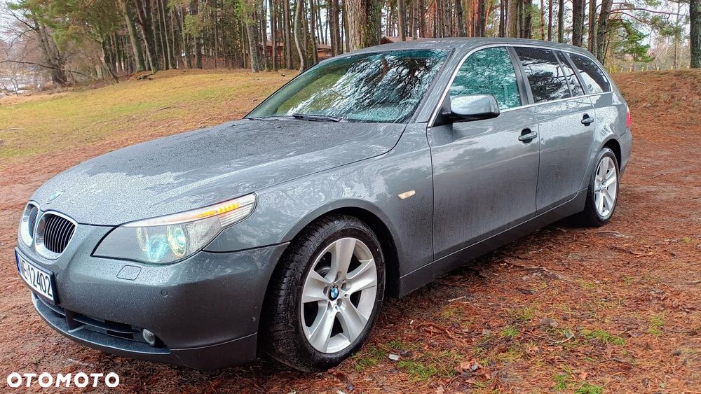 BMW Seria 5 545i - 6