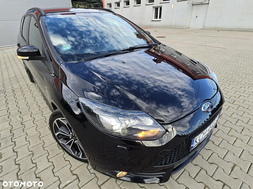 Ford Focus 2.0 EcoBoost ST mit Leder-Sport-Paket - 13