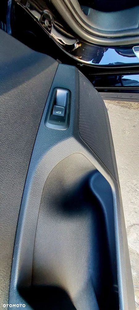 Skoda Kamiq 1.0 TSI DSG Monte Carlo - 35