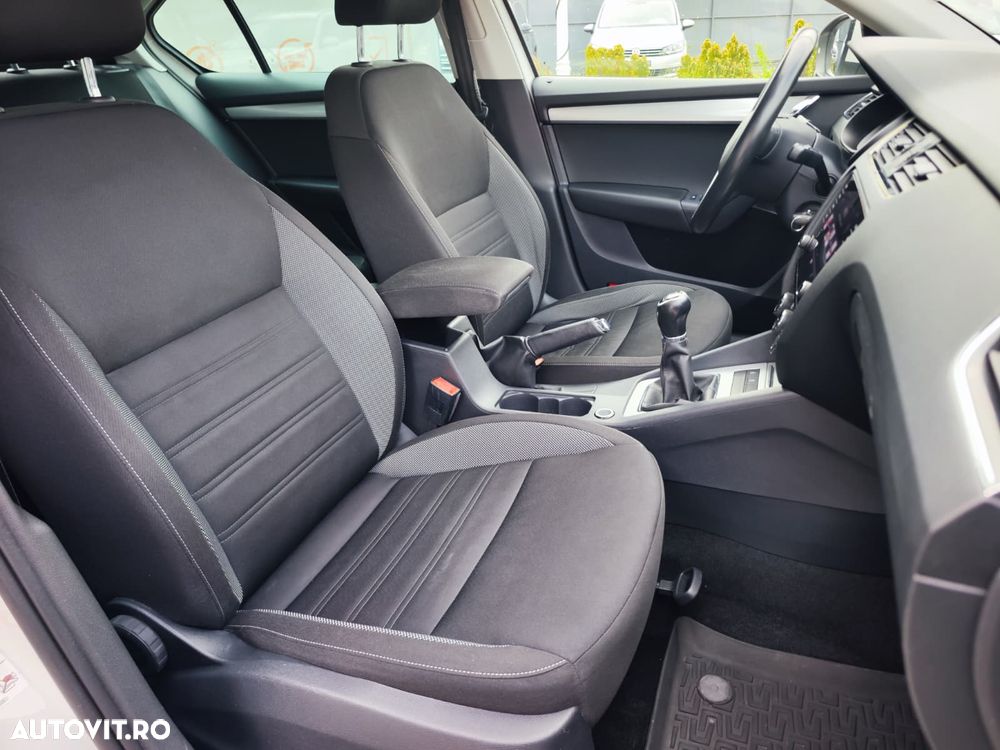 Skoda Octavia 2.0 TDI Ambition - 17