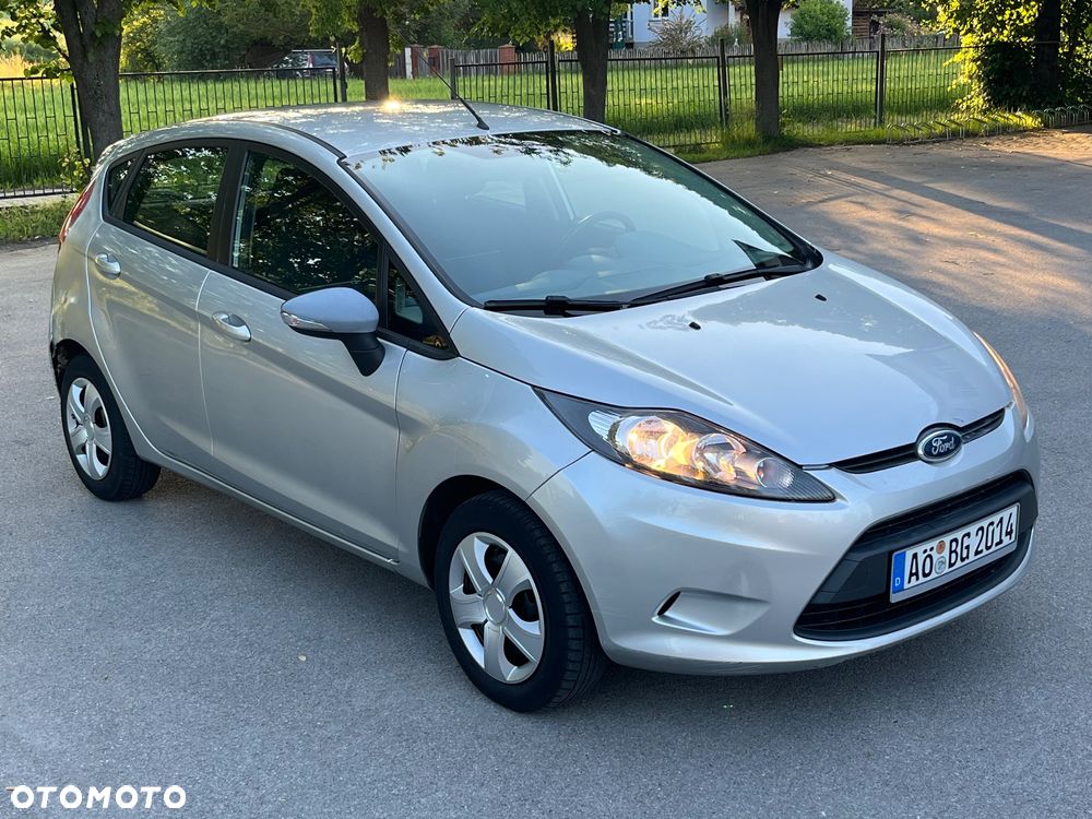 Ford Fiesta - 2