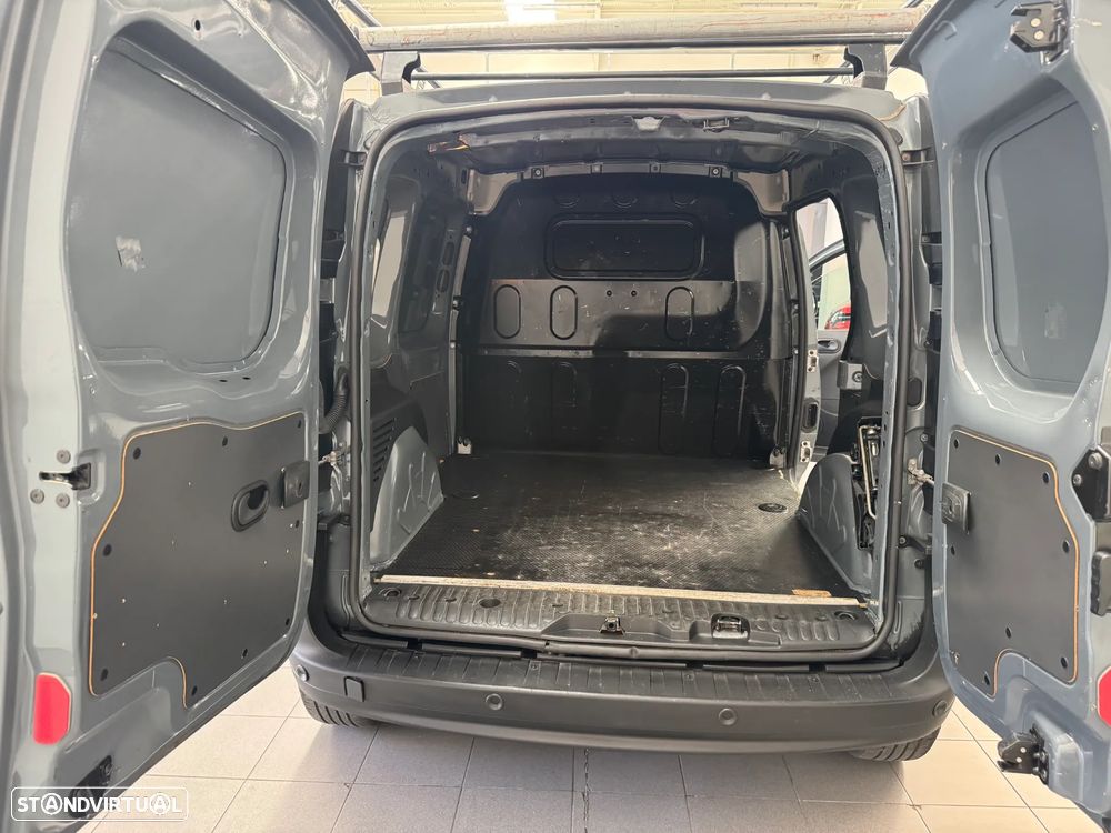Renault Kangoo 1.5 dci 2L - 23