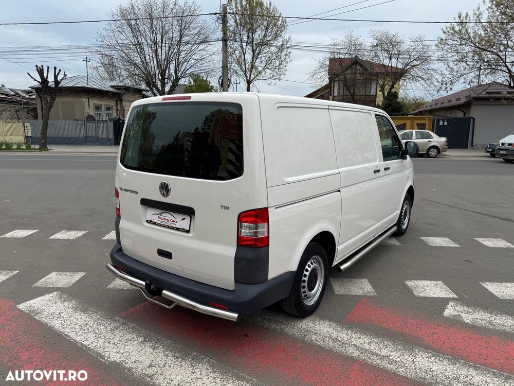 Volkswagen Transporter - 1