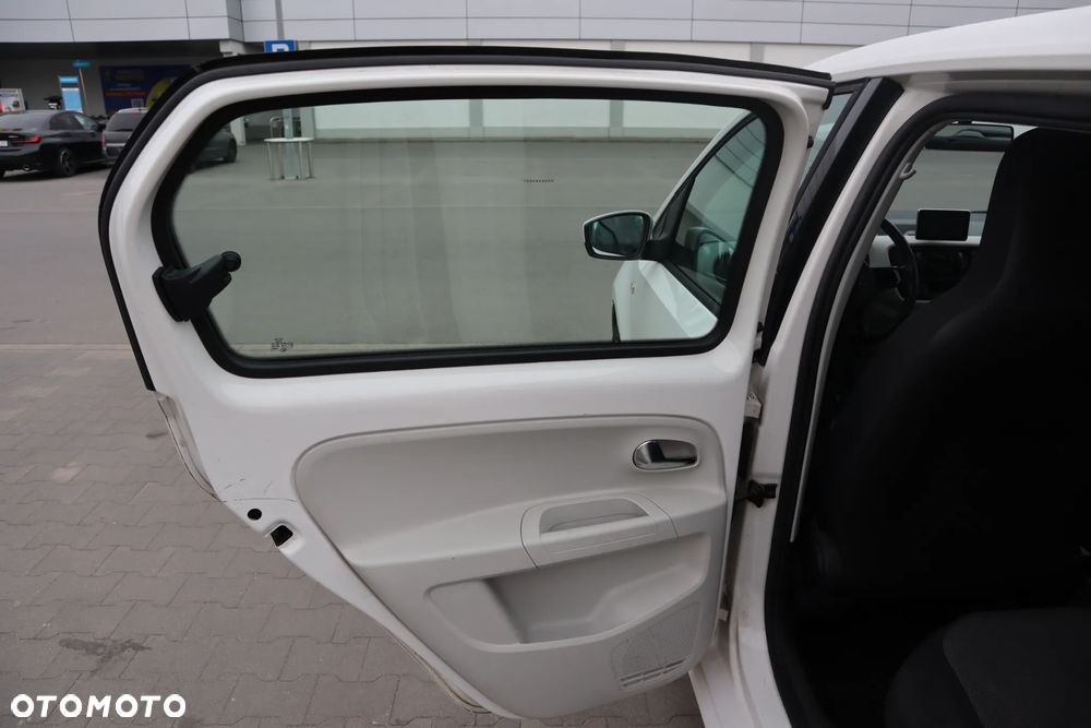 Volkswagen up! 1.0 move - 14