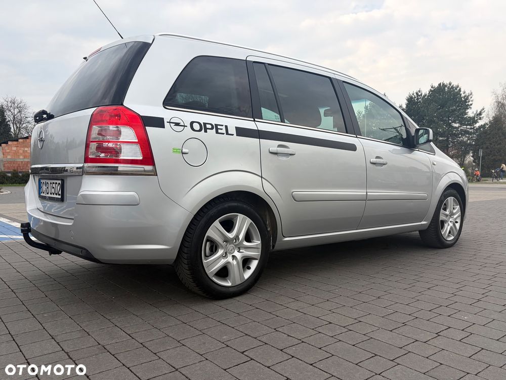 Opel Zafira 1.8 Enjoy - 14