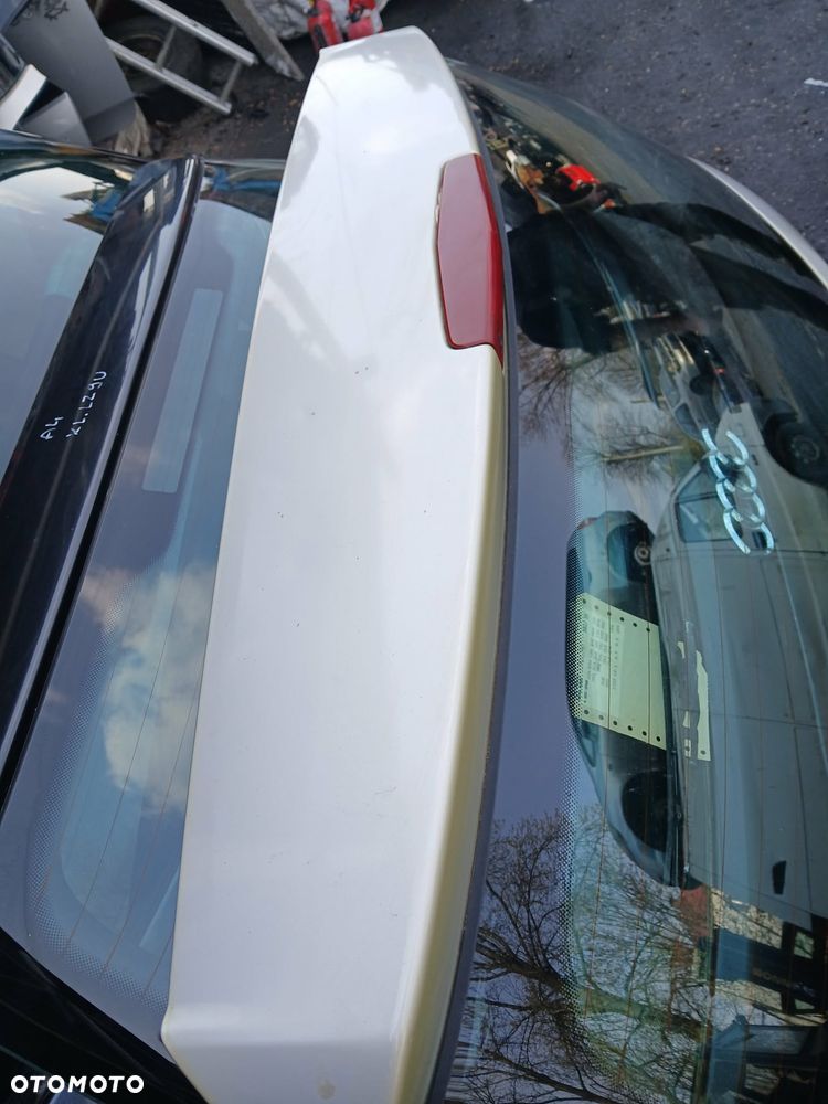 Opel Astra H III HB 5D klapa bagażnika-WGNIOTKA - 5