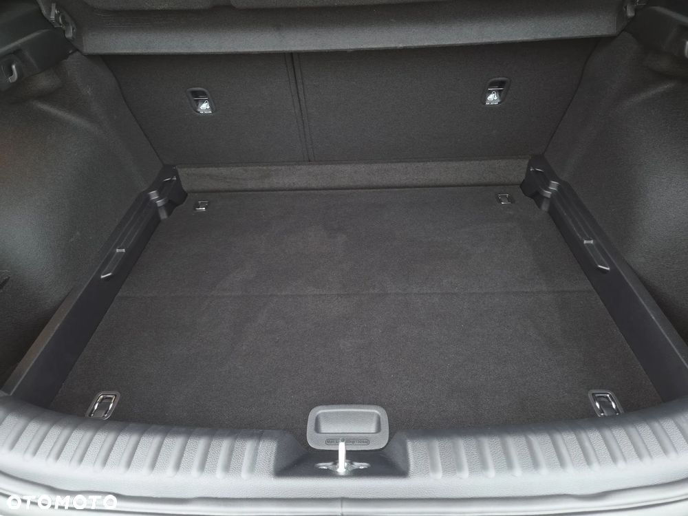 Kia XCeed 1.6 T-GDI Tribute DCT - 23