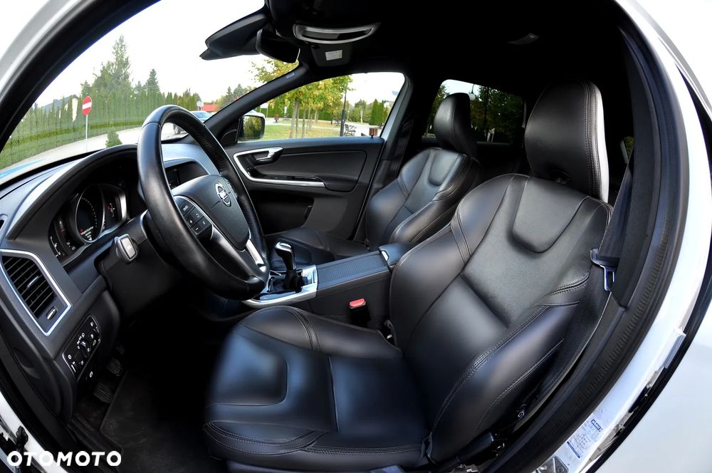 Volvo XC 60 D4 Summum - 20