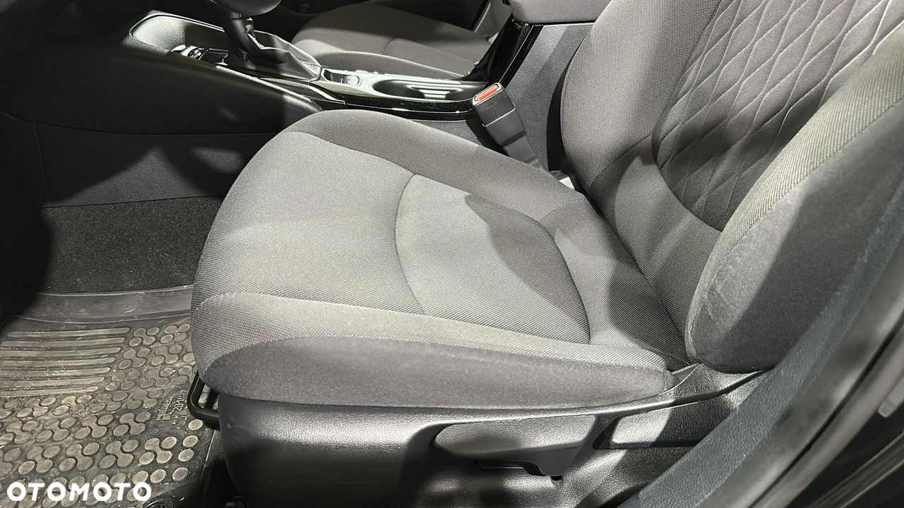 Toyota Corolla - 13
