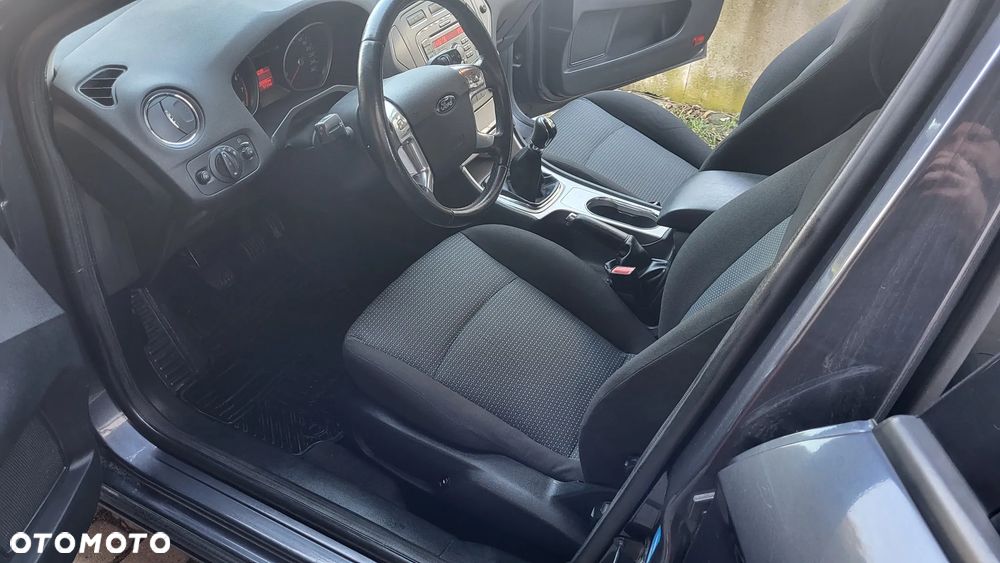 Ford Mondeo 2.0 Trend - 5