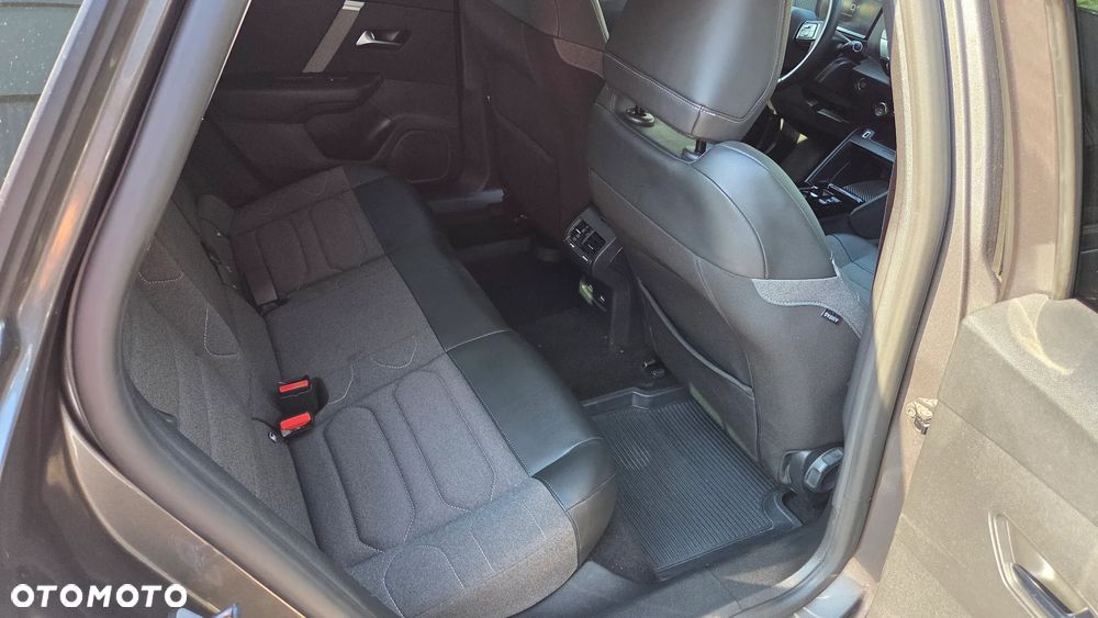 Citroën C4 BlueHDi 130 Stop&Start EAT8 FEEL PACK - 11