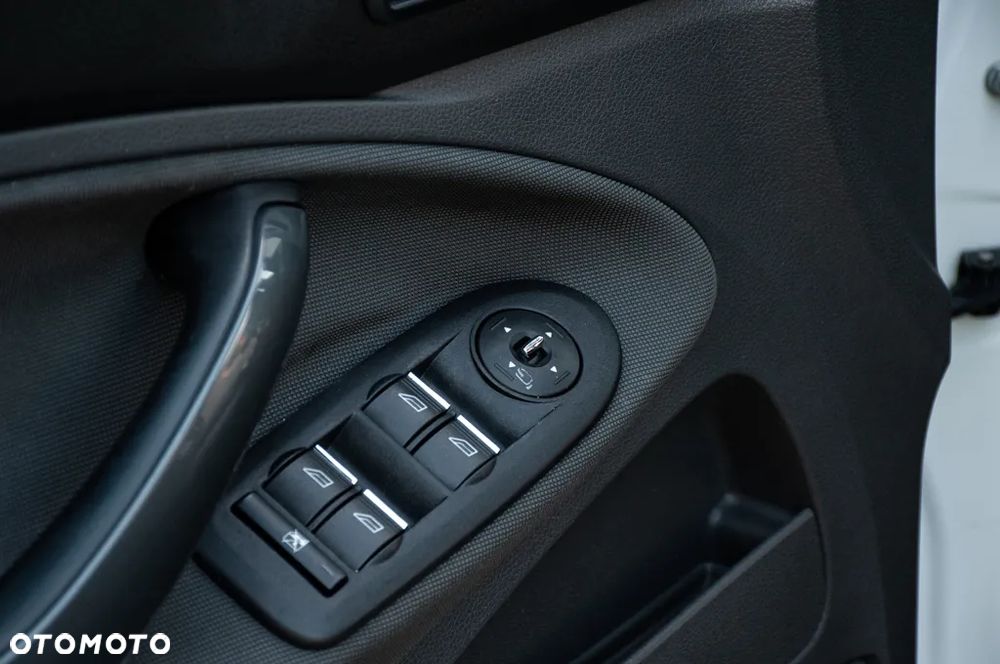 Ford Kuga 2.0 TDCi 4x4 Titanium - 31