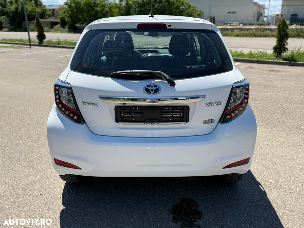 Toyota Yaris 1.5 VVT-i HSD Sol - 10