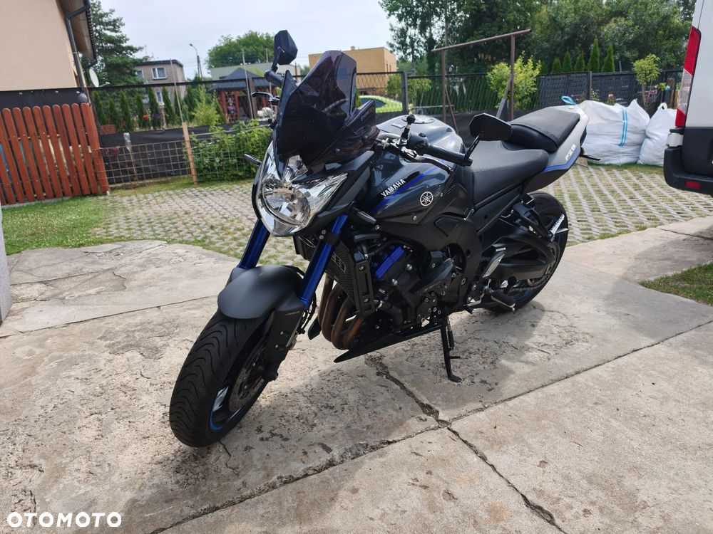 Yamaha FZ8 - 1