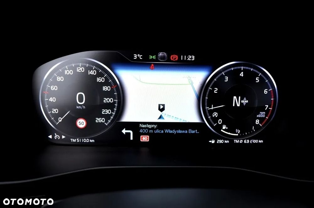 Volvo XC 40 T2 Momentum Pro - 35