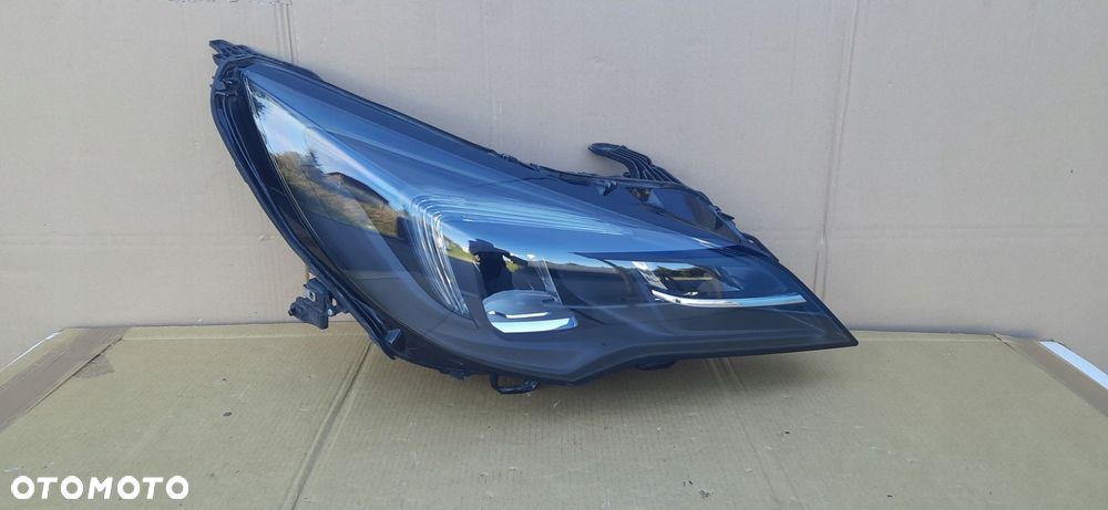 lampa przód prawa opel astra k lift full led 19- - 2
