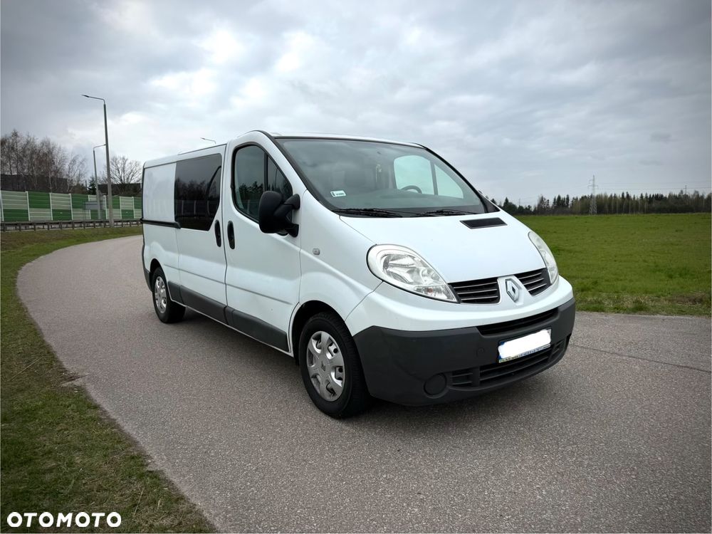 Renault Trafic - 2