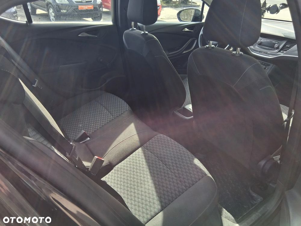 Opel Astra 1.4 Enjoy - 12