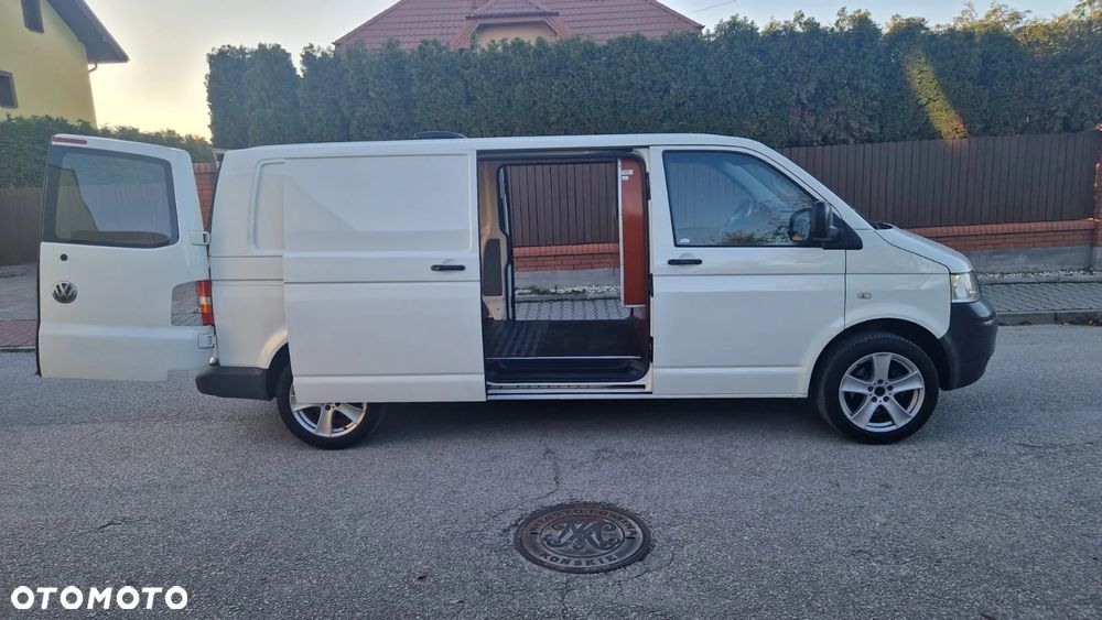 Volkswagen TRANSPORTER T5 - 14